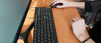 Обучение программированию началось в школе №4 в Линево при поддержке «Сибантрацита»