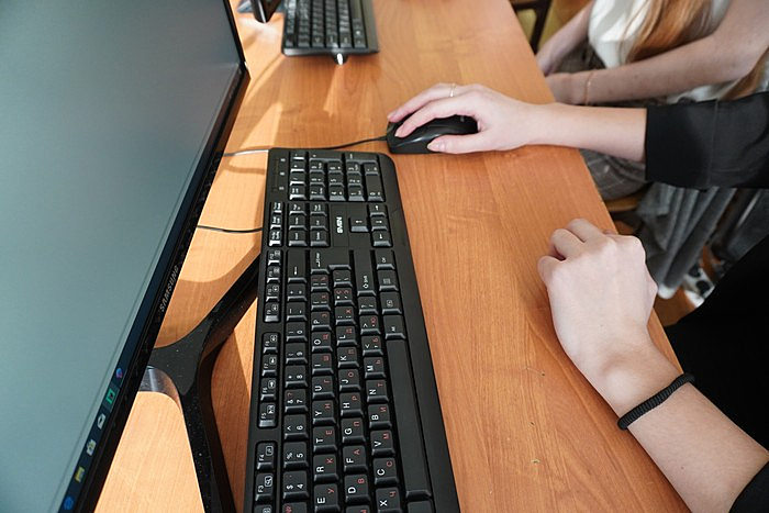 Обучение программированию началось в школе №4 в Линево при поддержке «Сибантрацита»